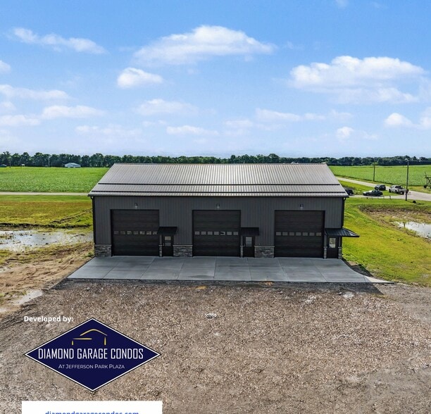 22808 Kamp Kozy St, Cassopolis, MI for sale - Building Photo - Image 3 of 12
