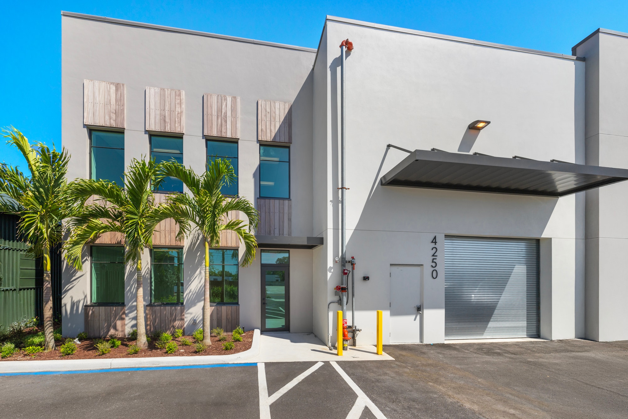 4250 Georgia Ave, West Palm Beach, FL for lease Building Photo- Image 1 of 18