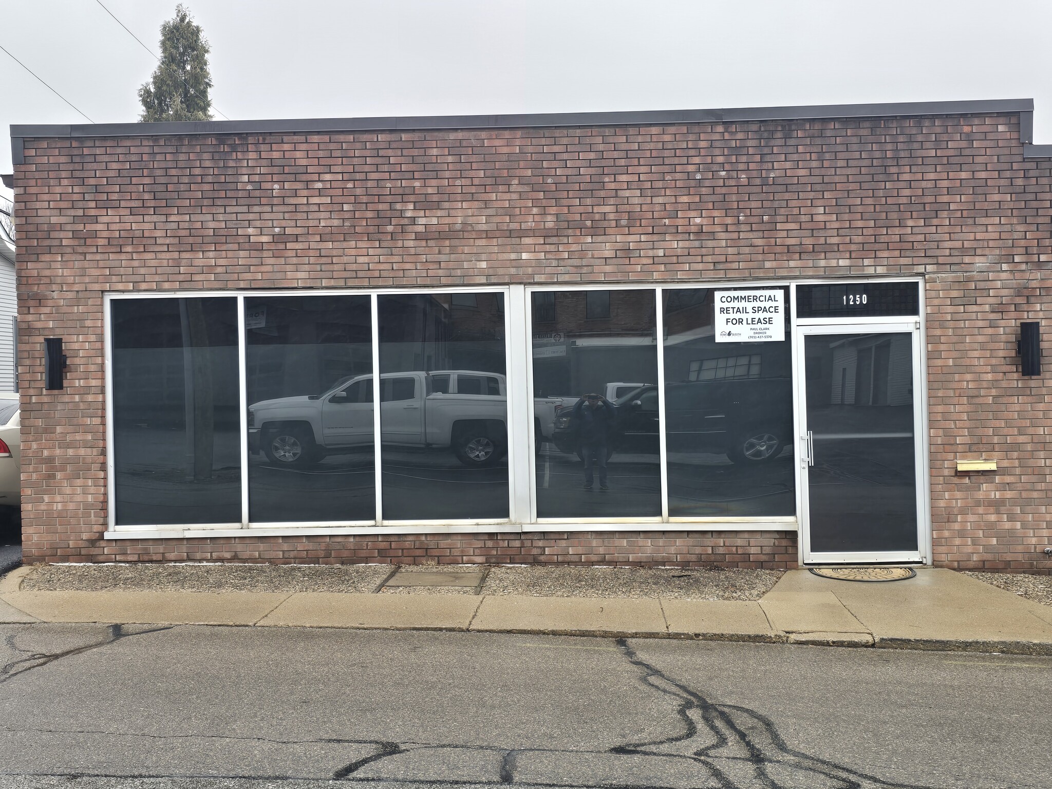 1250 Jackson St, Columbus, IN for lease Primary Photo- Image 1 of 2