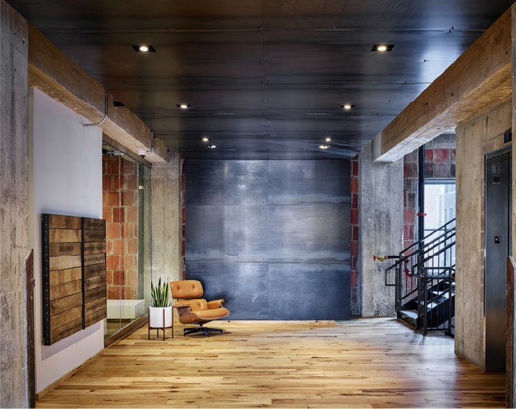 2100 Central St, Kansas City, MO for lease - Lobby - Image 2 of 13