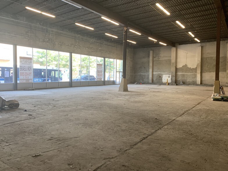 556 River Ave, Bronx, NY à louer - Photo du bâtiment - Image 3 de 6