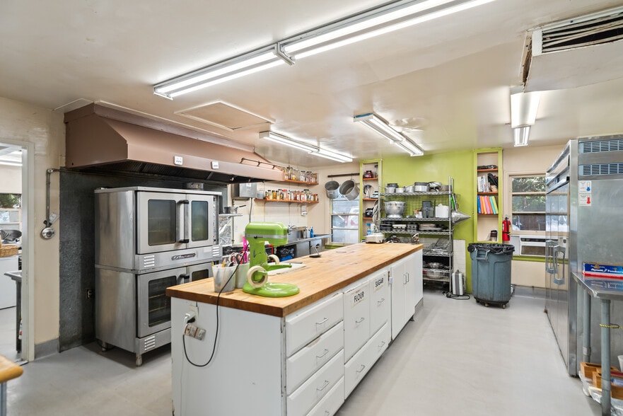 14496 Oak Pl, Saratoga, CA for sale - Building Photo - Image 3 of 26