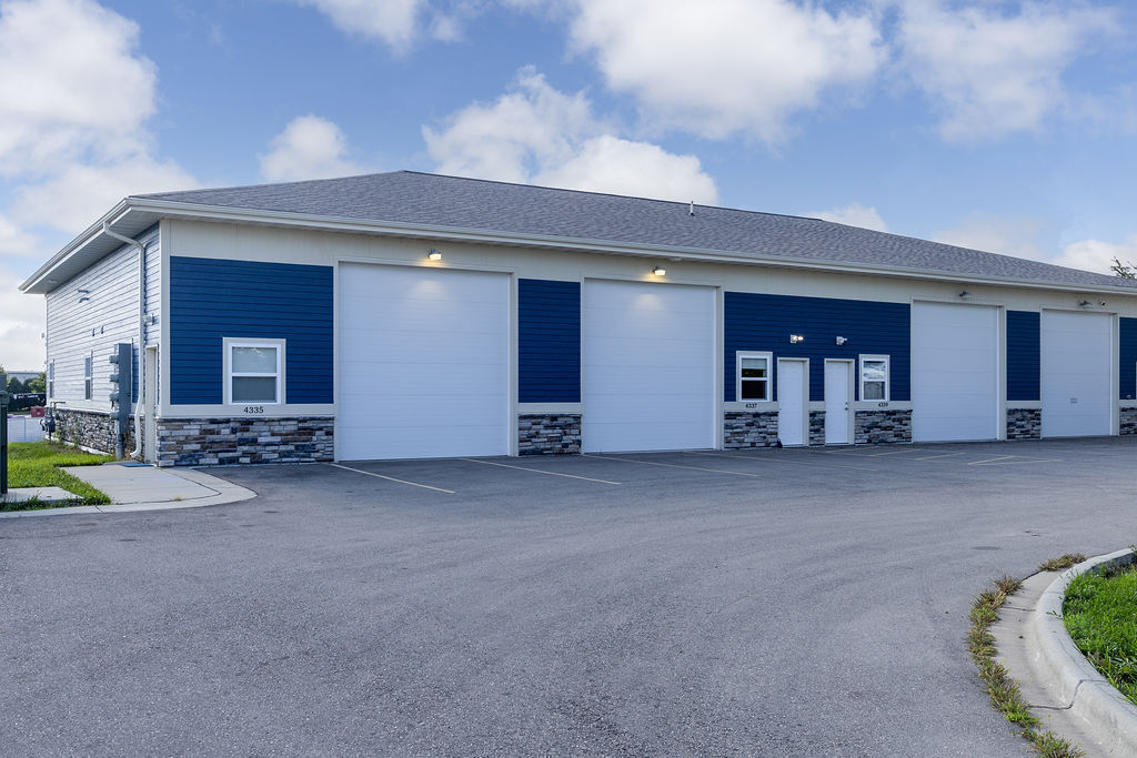 4337 Duraform Ln, Windsor, WI 53598 - Unit 4337 - - Interior Photo - Image 1 of 13