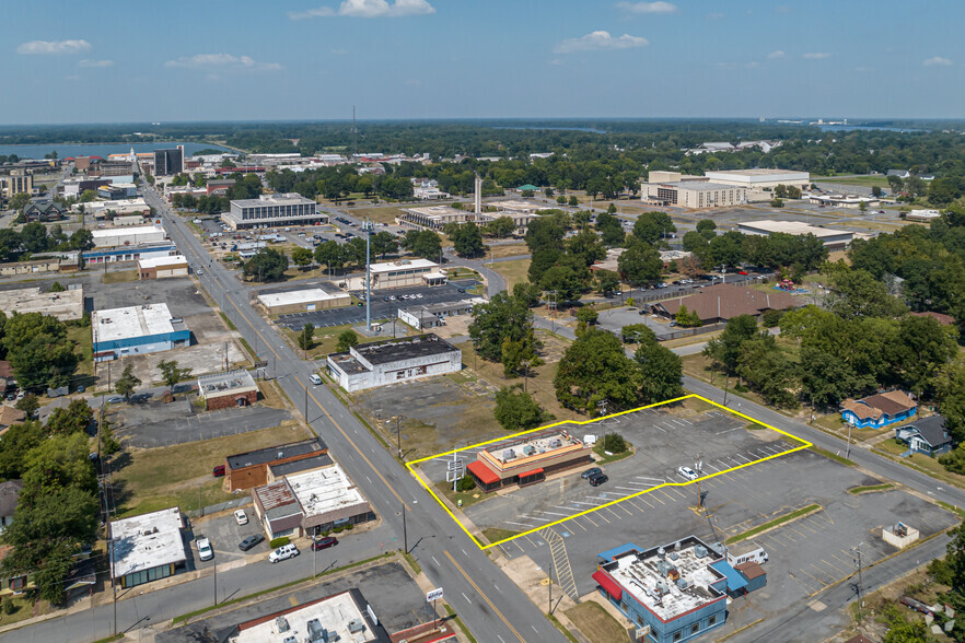 1205 S Main St, Pine Bluff, AR for sale - Primary Photo - Image 1 of 8