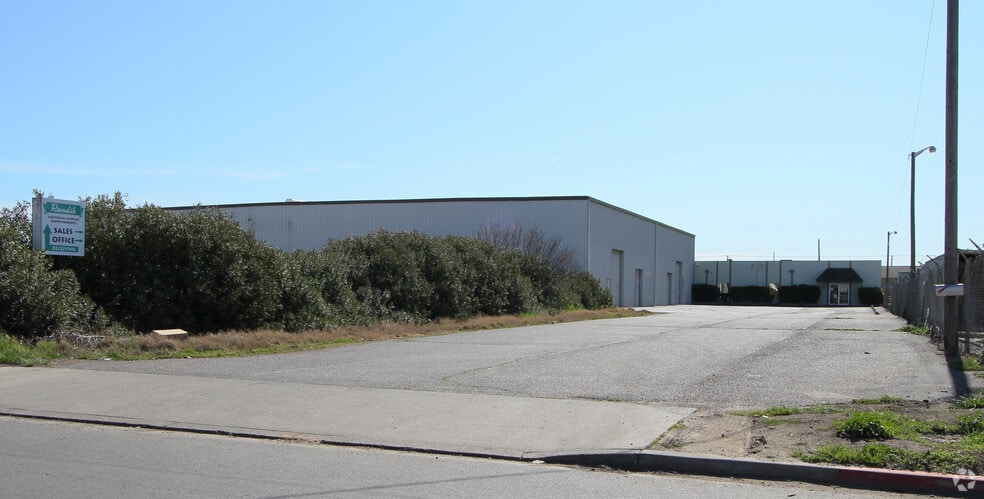 136 Flamingo Dr, Modesto, CA à vendre - Photo du bâtiment - Image 2 de 16