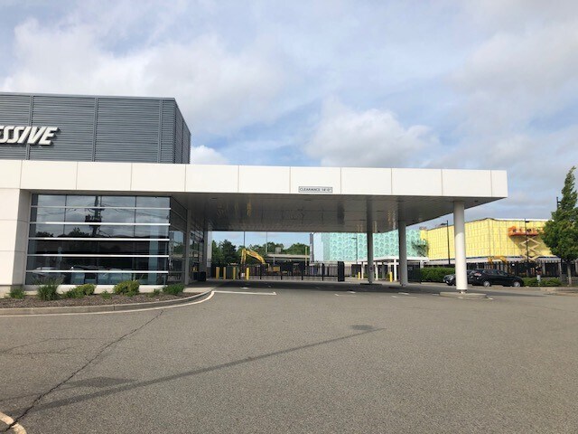 152 West St, South Plainfield, NJ à vendre - Photo du bâtiment - Image 3 de 5