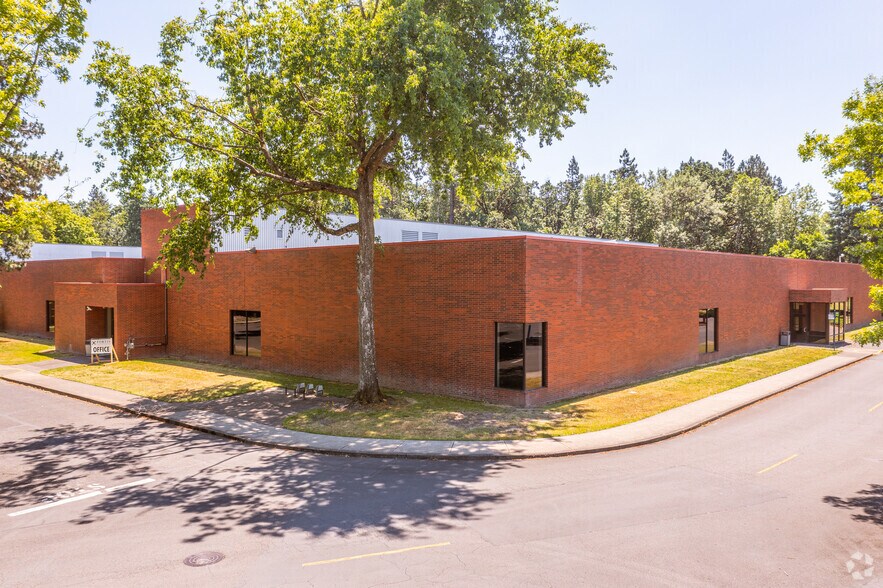 26600 SW Parkway Ave, Wilsonville, OR à louer - Photo principale - Image 1 de 7