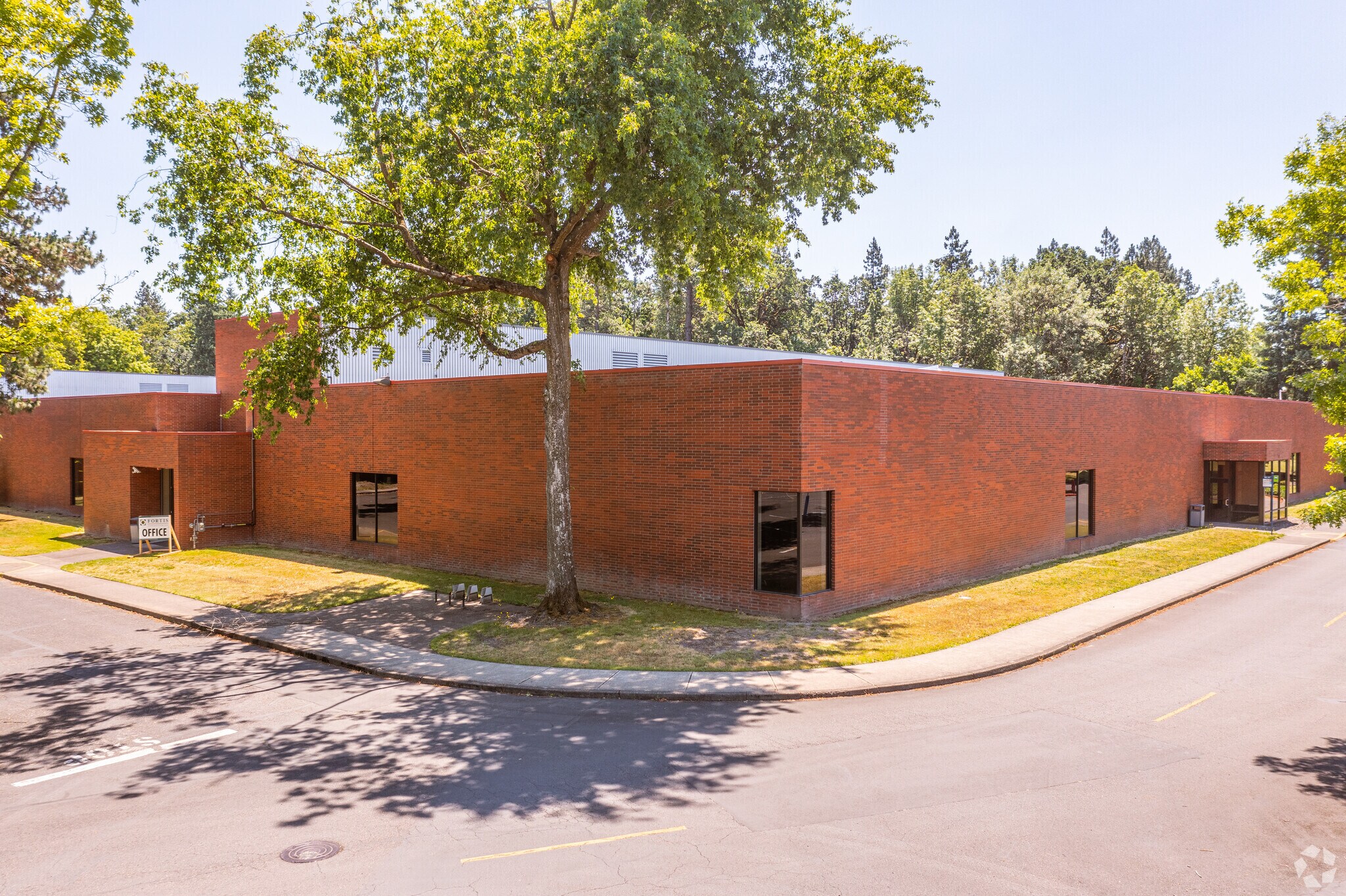 26600 SW Parkway Ave, Wilsonville, OR à louer Photo principale- Image 1 de 8