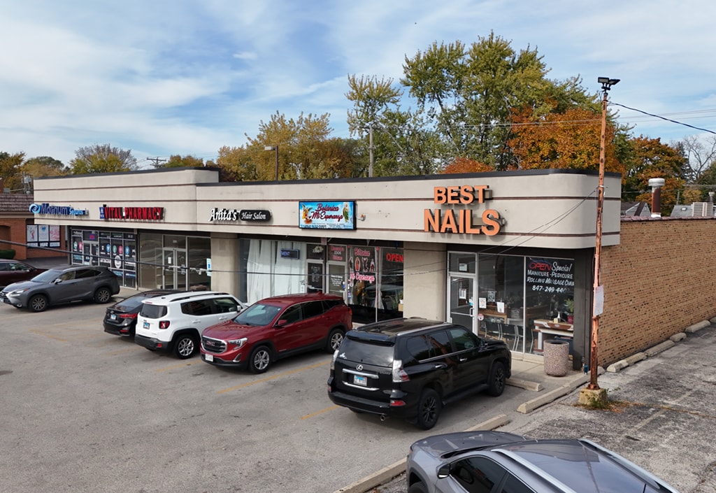 2304-2312 Grand Ave, Waukegan, IL for lease Primary Photo- Image 1 of 10