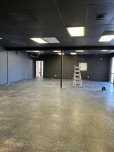 4375 W Desert Inn Rd, Las Vegas, NV for lease Interior Photo- Image 2 of 6