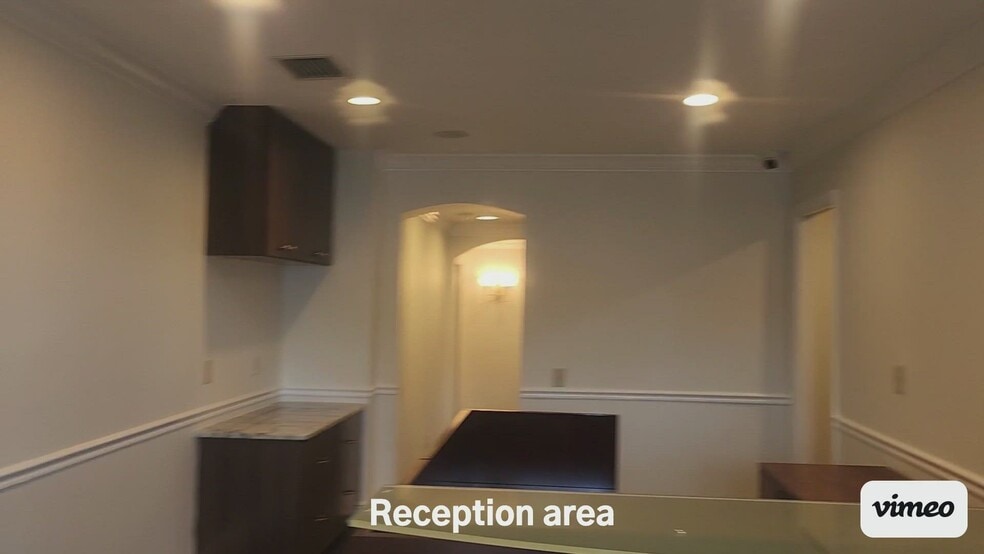 5111 Memorial Hwy, Tampa, FL for lease - Commercial Listing Video - Image 2 of 15