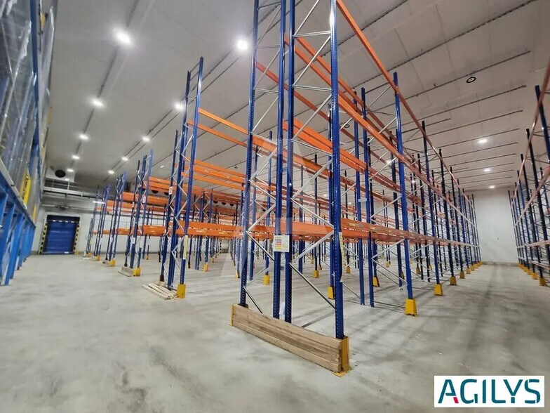 Bureau dans Chilly-Mazarin à louer - Photo intérieure - Image 2 de 6