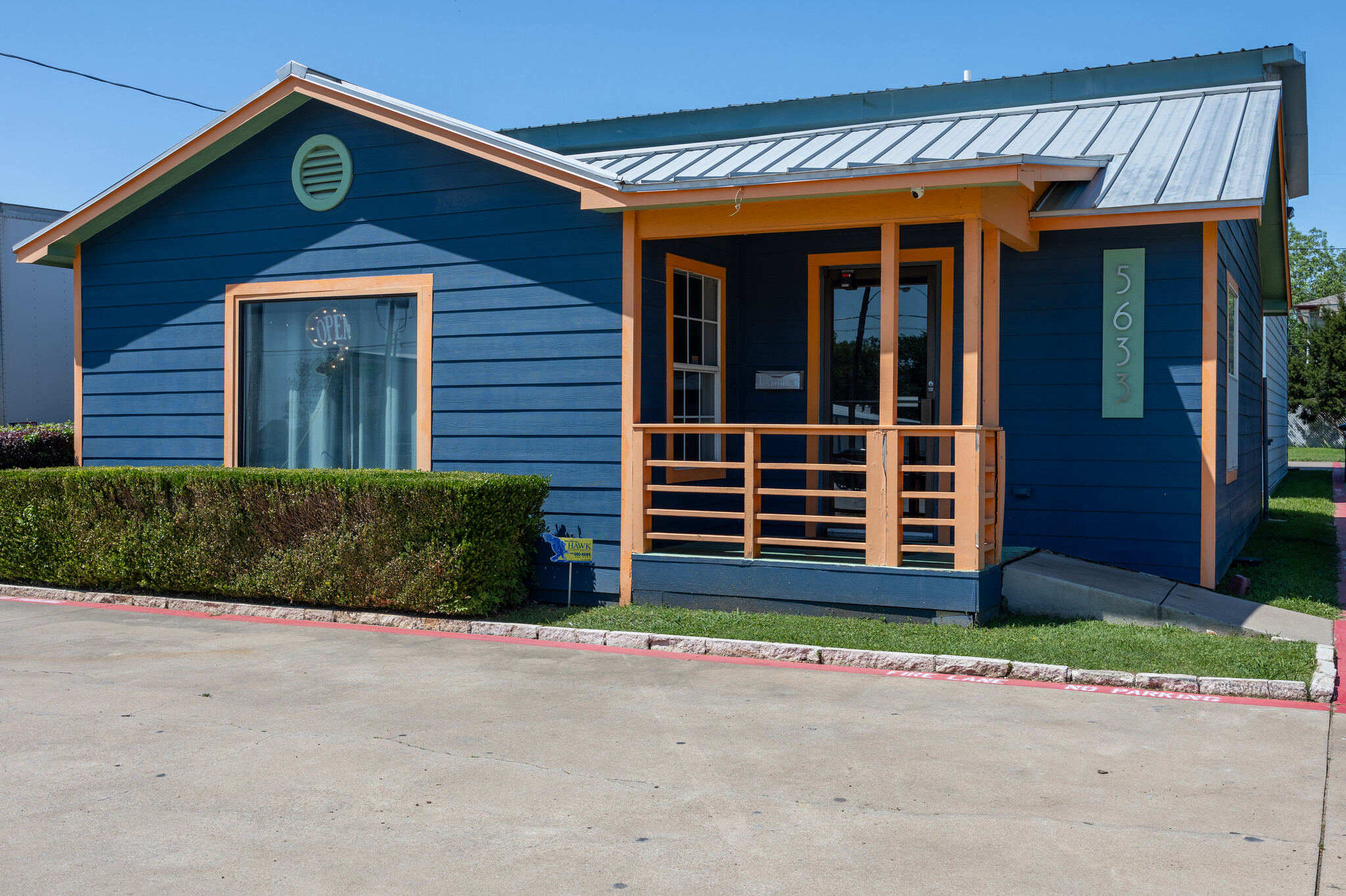 5633 Watauga Rd, Watauga, TX for lease Building Photo- Image 1 of 6