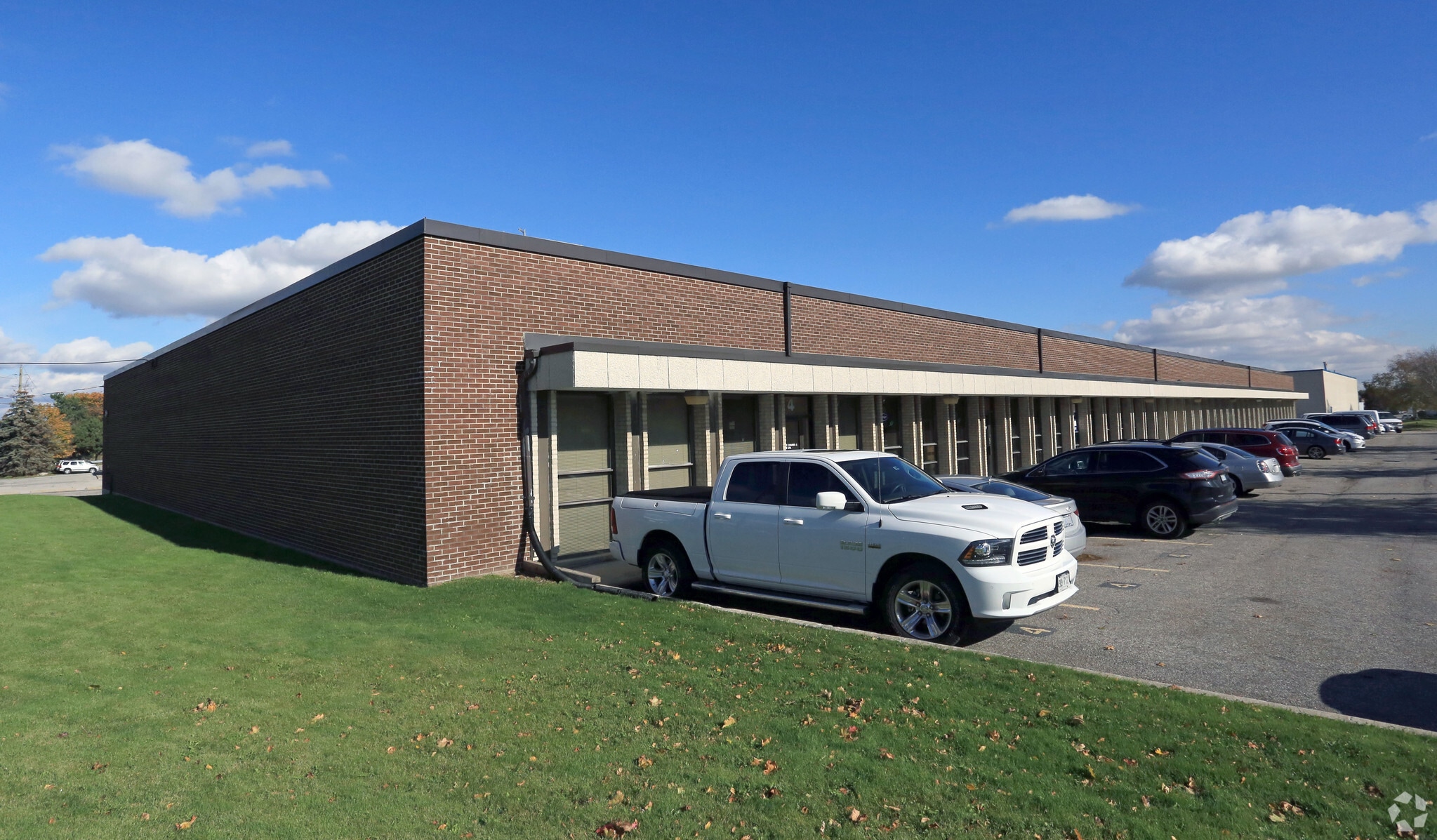 4-18 Denison St, Markham, ON for lease Primary Photo- Image 1 of 8