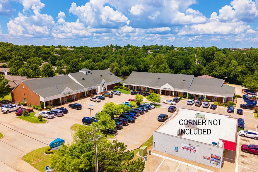 423 N Bryant Ave, Edmond, OK for sale - Building Photo - Image 1 of 4