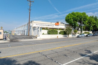 Plus de détails pour 7911-7913 Haskell Ave, Van Nuys, CA - Industriel à louer
