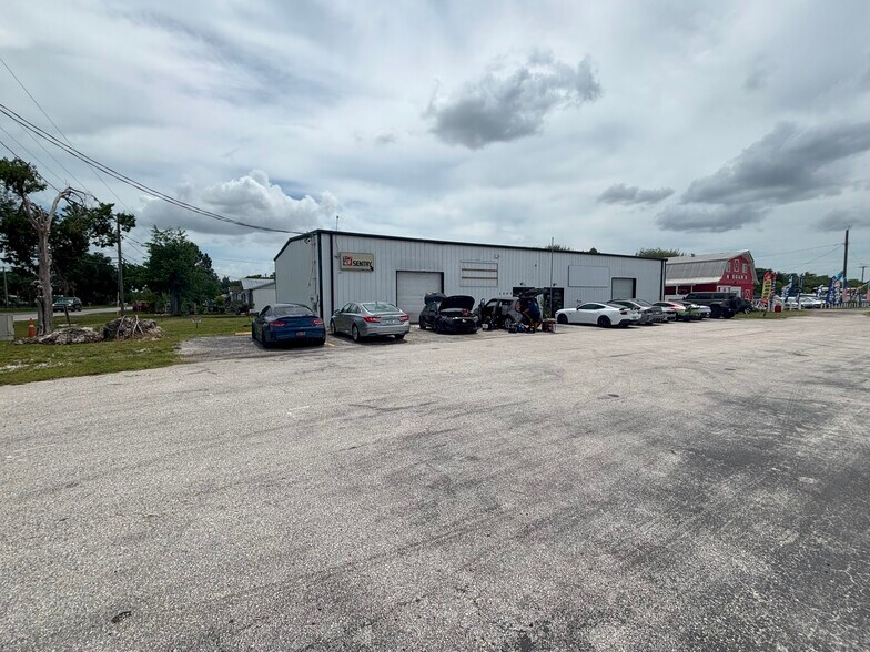 1503 7th St SW, Ruskin, FL à vendre - Photo du bâtiment - Image 2 de 11