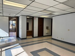 459-599 Spencer Ln, San Antonio, TX for lease Interior Photo- Image 2 of 11