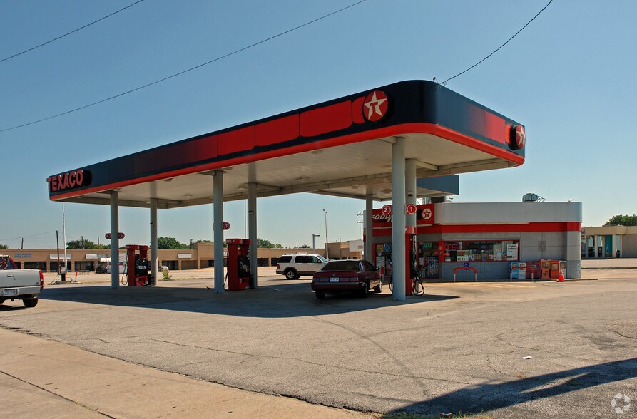 3130 N Buckner Blvd, Dallas, TX à louer - Photo du bâtiment - Image 2 de 4