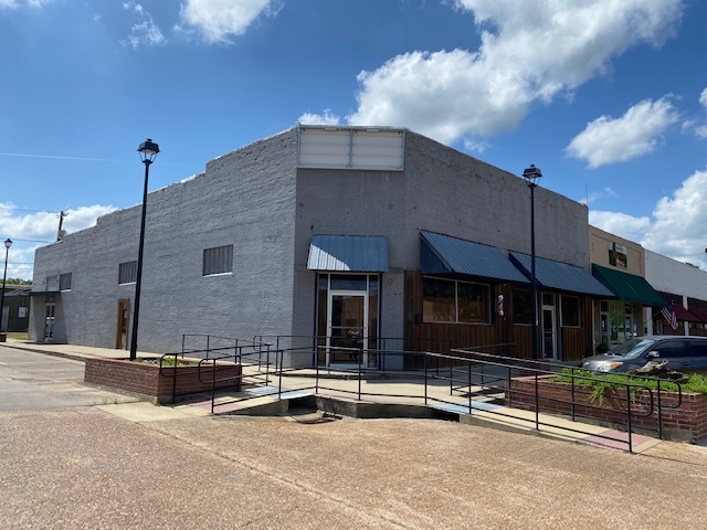 201 Main St, Broken Bow, OK for sale Primary Photo- Image 1 of 1