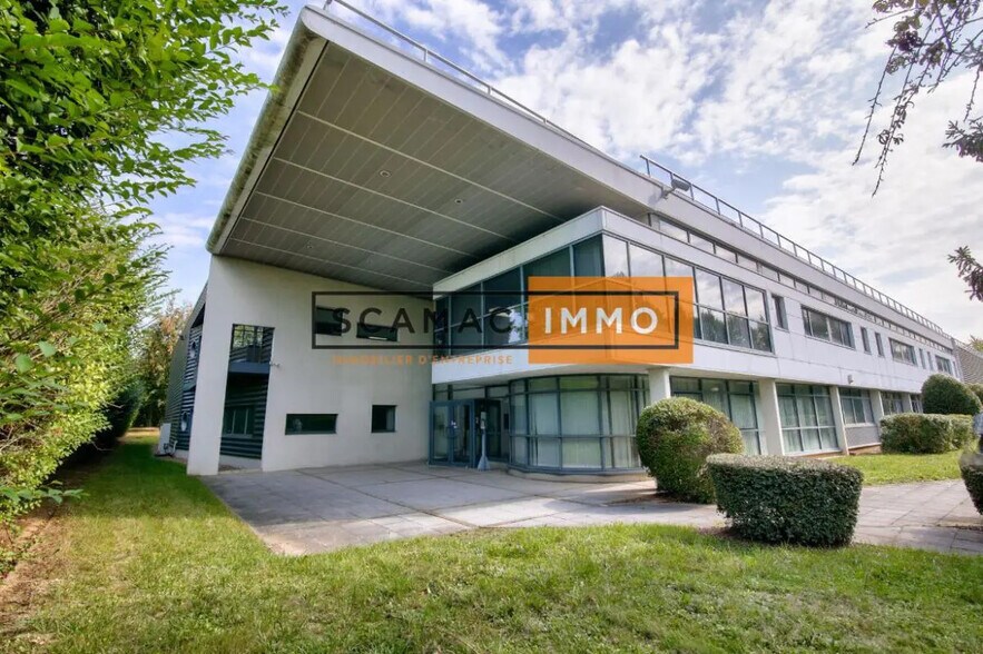 Flex dans Tremblay-en-France à louer - Photo du bâtiment - Image 1 de 1