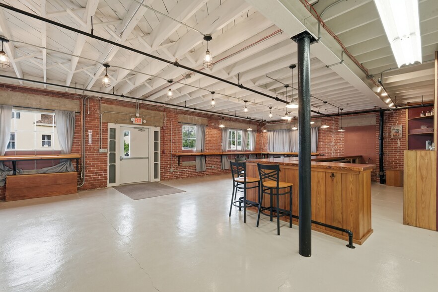 105 Marble St, Athol, MA for sale - Building Photo - Image 3 of 9