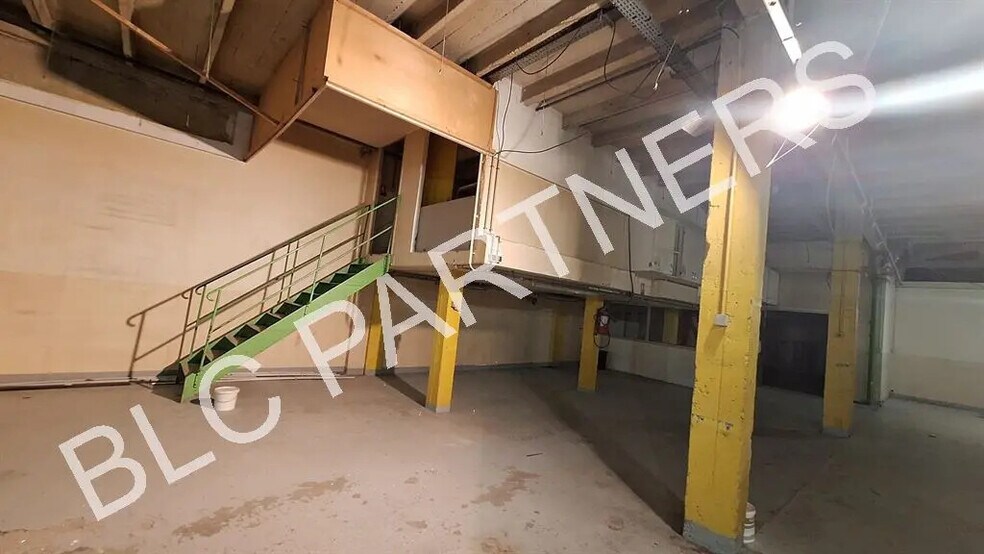 Flex dans Paris à louer - Photo intérieure - Image 3 de 7