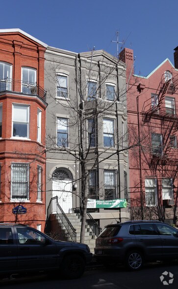 1705 N St NW, Washington, DC à vendre - Photo du bâtiment - Image 1 de 9