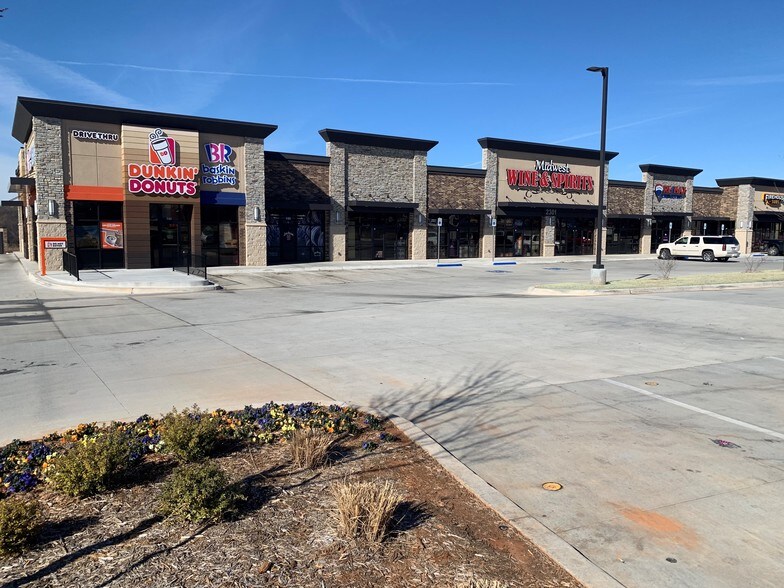 2301 S Douglas Blvd, Midwest City, OK à louer - Autre - Image 2 de 12