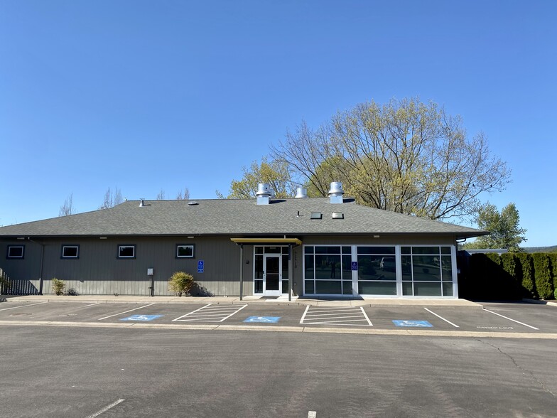 91410 N Coburg Industrial Way, Eugene, OR for sale - Building Photo - Image 1 of 1