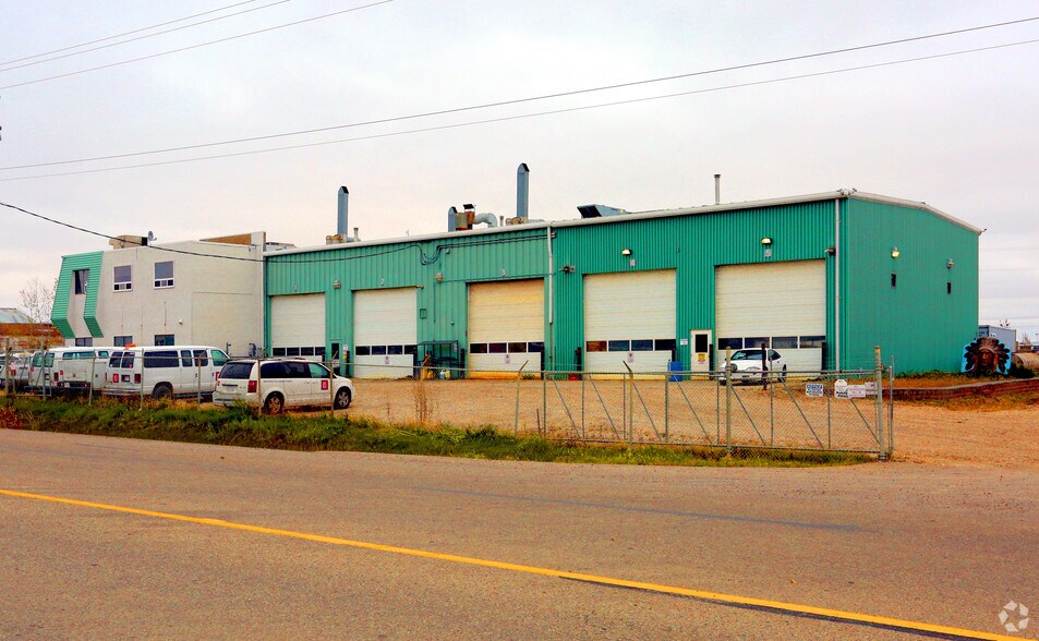 1703 8th St, Nisku, AB à louer - Photo du bâtiment - Image 3 de 9