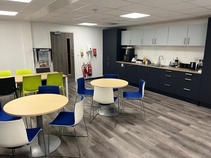 1 Miles Road, Basildon à louer - Photo du bâtiment - Image 3 de 8