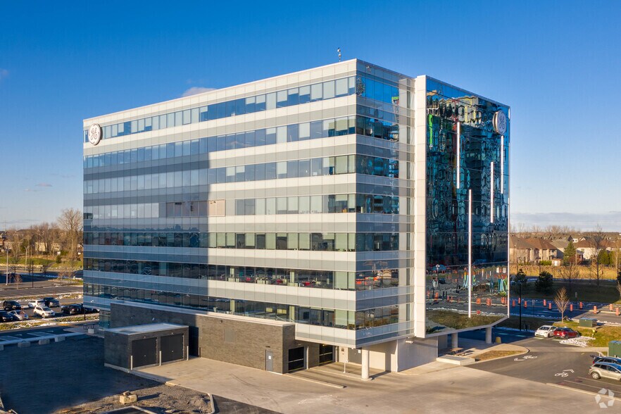 5005 Boul Lapinière, Brossard, QC for lease - Building Photo - Image 3 of 21
