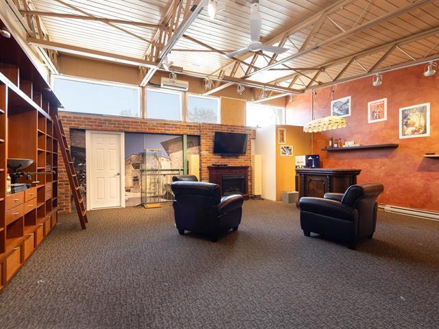 91 Rue Sainte-Anne, Montréal, QC for sale - Interior Photo - Image 3 of 7