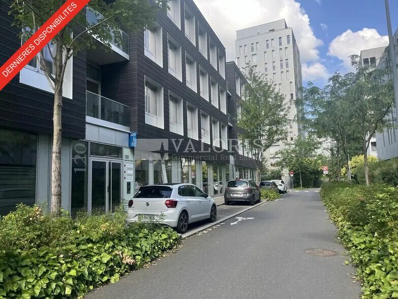 Bureau dans Lyon à louer - Photo du bâtiment - Image 2 de 5