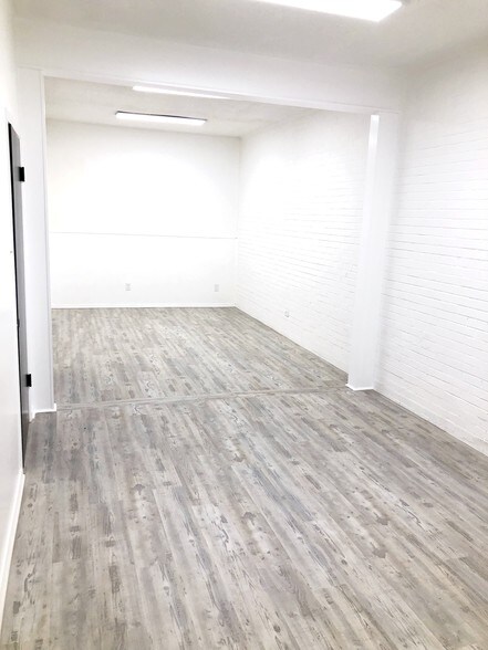2408-2410 Montgomery St, Fort Worth, TX à louer - Photo intérieure - Image 3 de 17