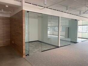 8180-8200 Greensboro Dr, McLean, VA for lease Interior Photo- Image 2 of 6