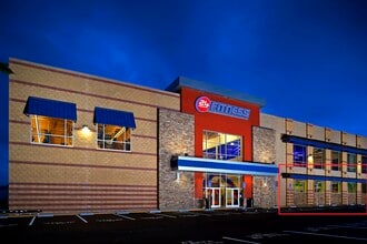 1050 Broadway St, Redwood City, CA à louer Photo intérieure- Image 1 de 3