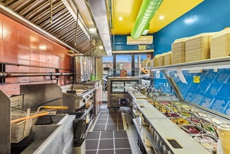 Plus de détails pour 92-16 Rockaway Beach Blvd, Rockaway Beach, NY - Commerce de détail à louer