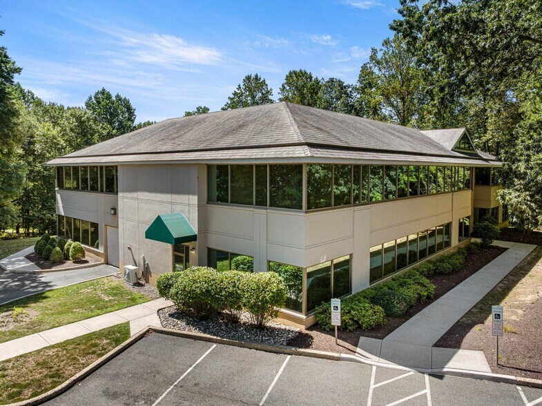 505 Eagleview Blvd, Exton, PA à louer - Photo du bâtiment - Image 3 de 38