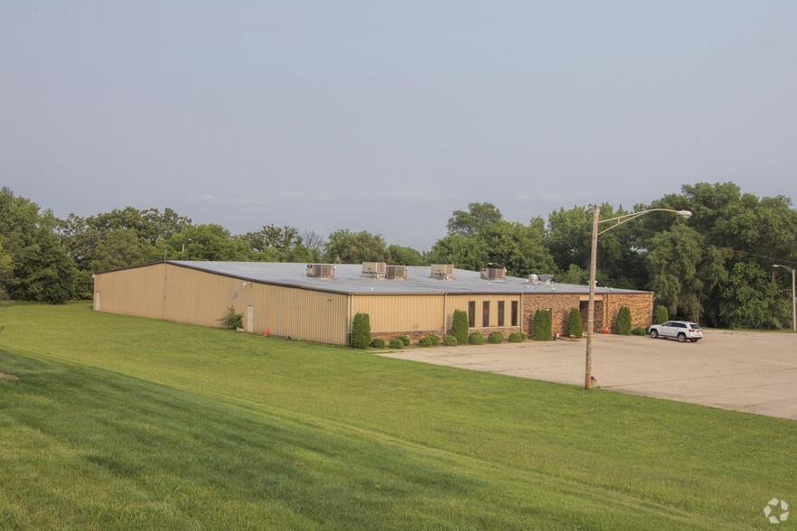 3400 N Richmond Rd, Johnsburg, IL for sale - Primary Photo - Image 1 of 1