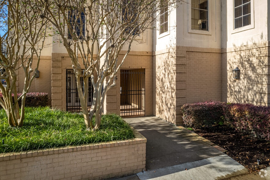 3000 Smith St, Houston, TX for sale - Building Photo - Image 3 of 4