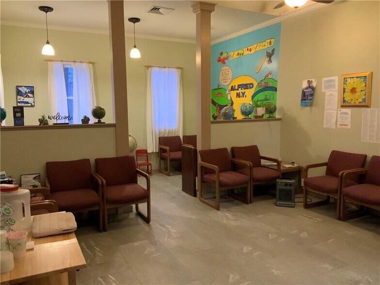 28 Church St, Alfred, NY à vendre - Photo du bâtiment - Image 3 de 19