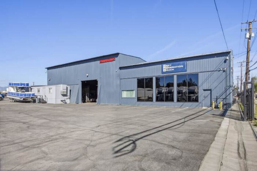 14578 Valley Blvd, Fontana, CA à vendre - Photo principale - Image 1 de 8