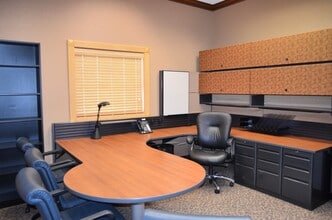 2800 S Main St, Santa Ana, CA for lease Building Photo- Image 2 of 4