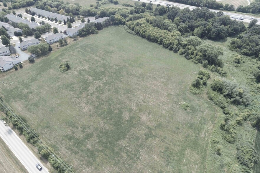 1516 Lyford Rd, Rockford, IL for sale - Building Photo - Image 3 of 4