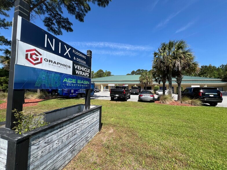 6983 N Okatie Hwy, Ridgeland, SC à louer - Photo du bâtiment - Image 3 de 11