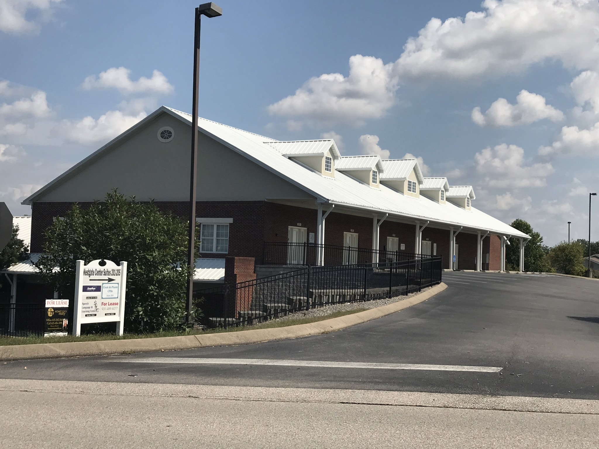 220 Town Center Pky, Spring Hill, TN for lease Primary Photo- Image 1 of 11