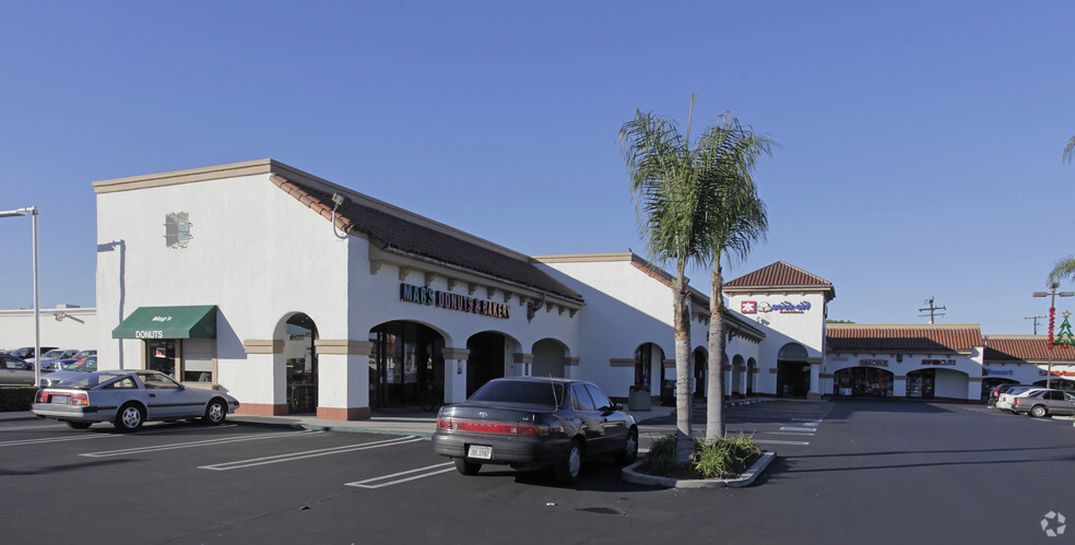 2975 Harbor Blvd, Costa Mesa, CA for lease - Primary Photo - Image 1 of 4