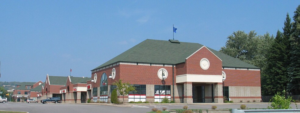 505 S 24th Ave, Wausau, WI à louer - Photo du bâtiment - Image 3 de 3